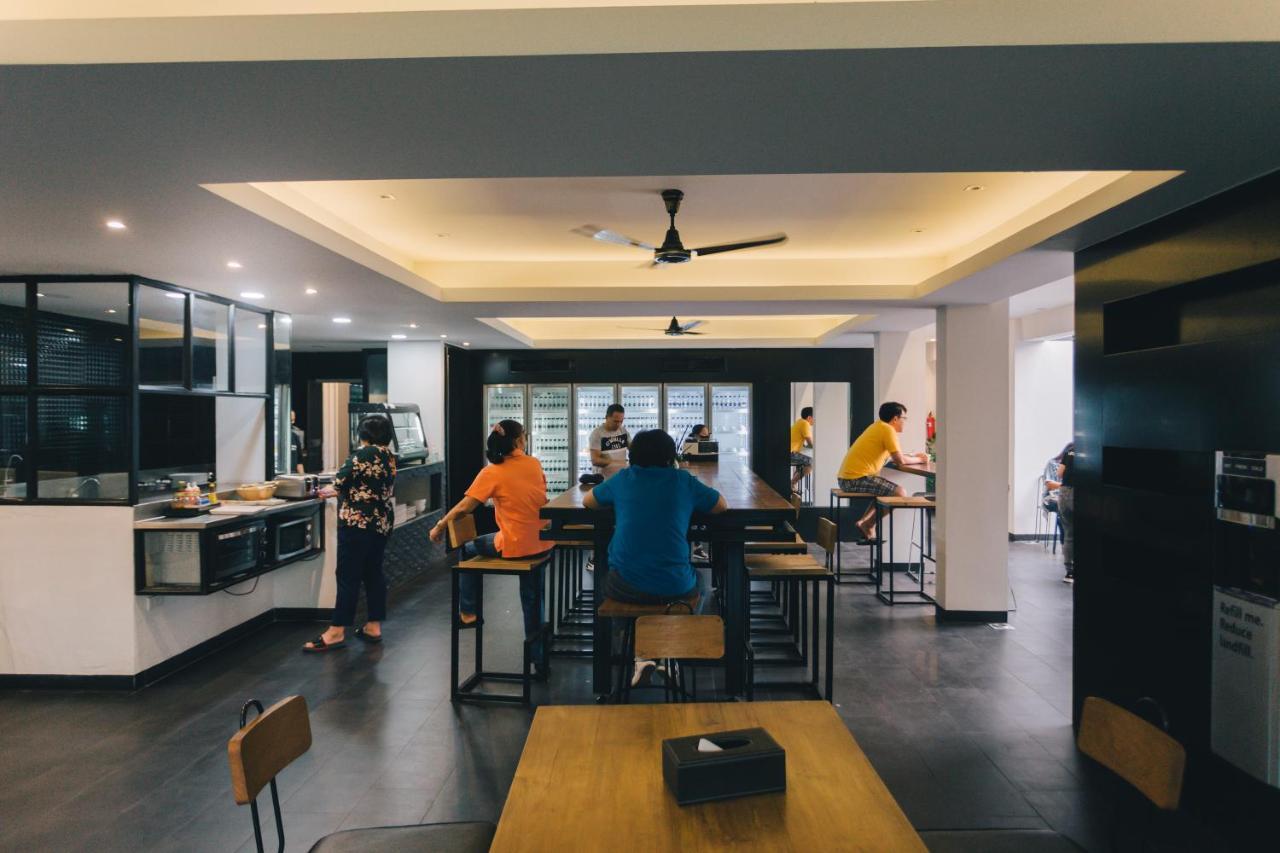 Iwualai Hotel Chiang Mai Extérieur photo