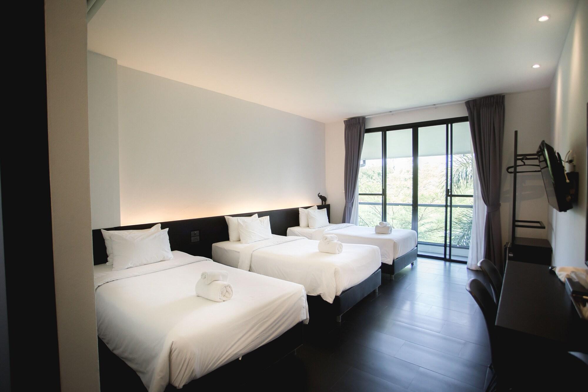 Iwualai Hotel Chiang Mai Extérieur photo